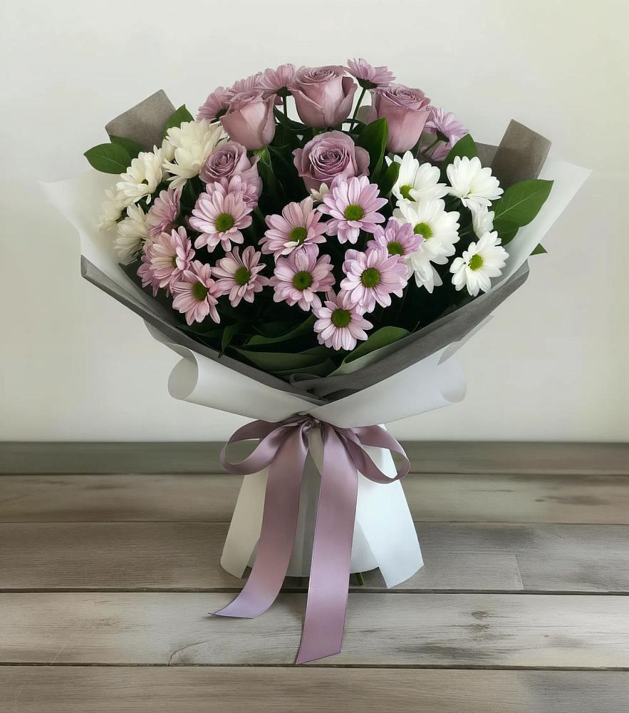 Букет цветов из: Хризантемы и Розы в Мценске