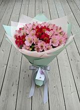 Букет цветов из:  Альстромерии в Мценске