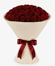 Букет 101 Бордовая роза Блэк Бакарра в Мценске