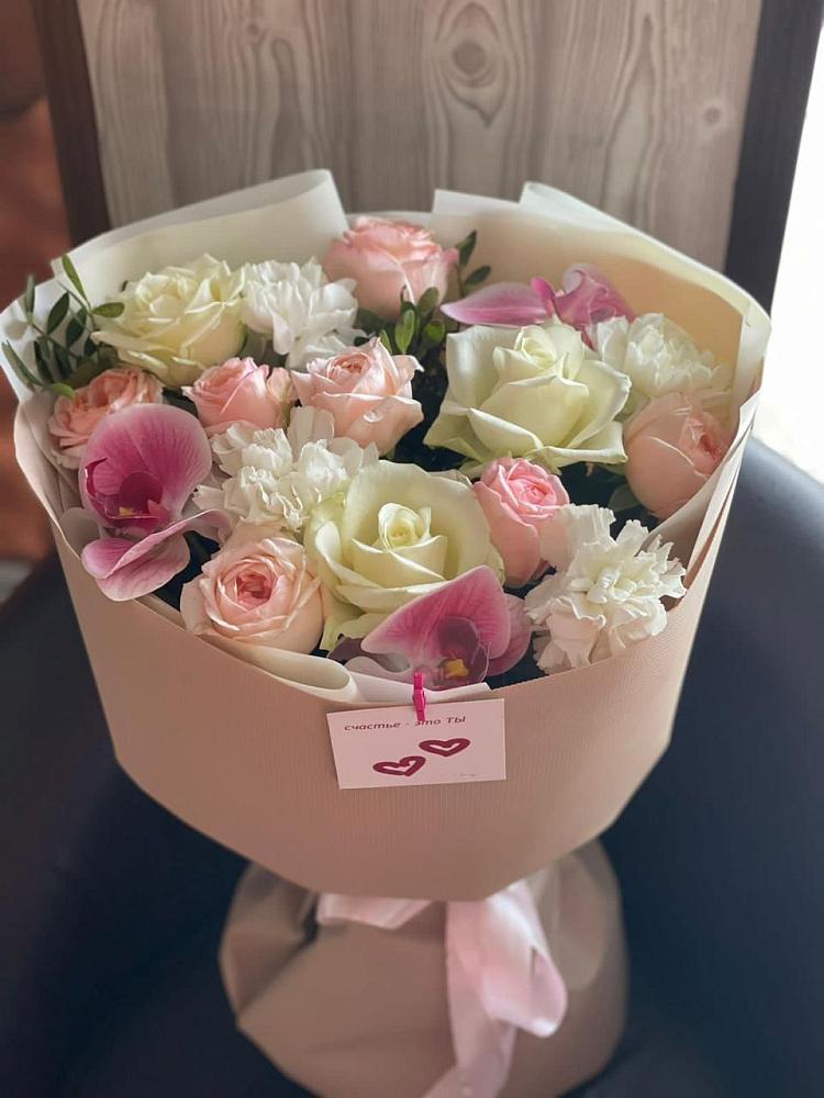 Букет цветов из: Орхидеи, Розы и Гвоздики в Мценске