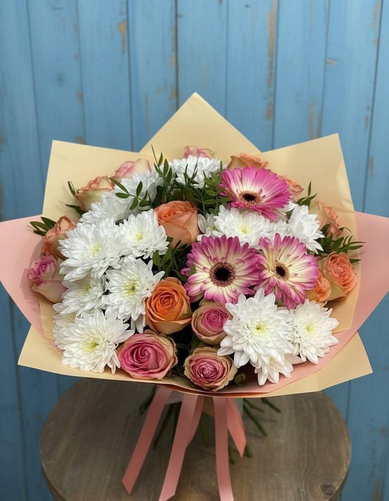 Букет цветов из: Розы, Герберы и Хризантемы в Мценске