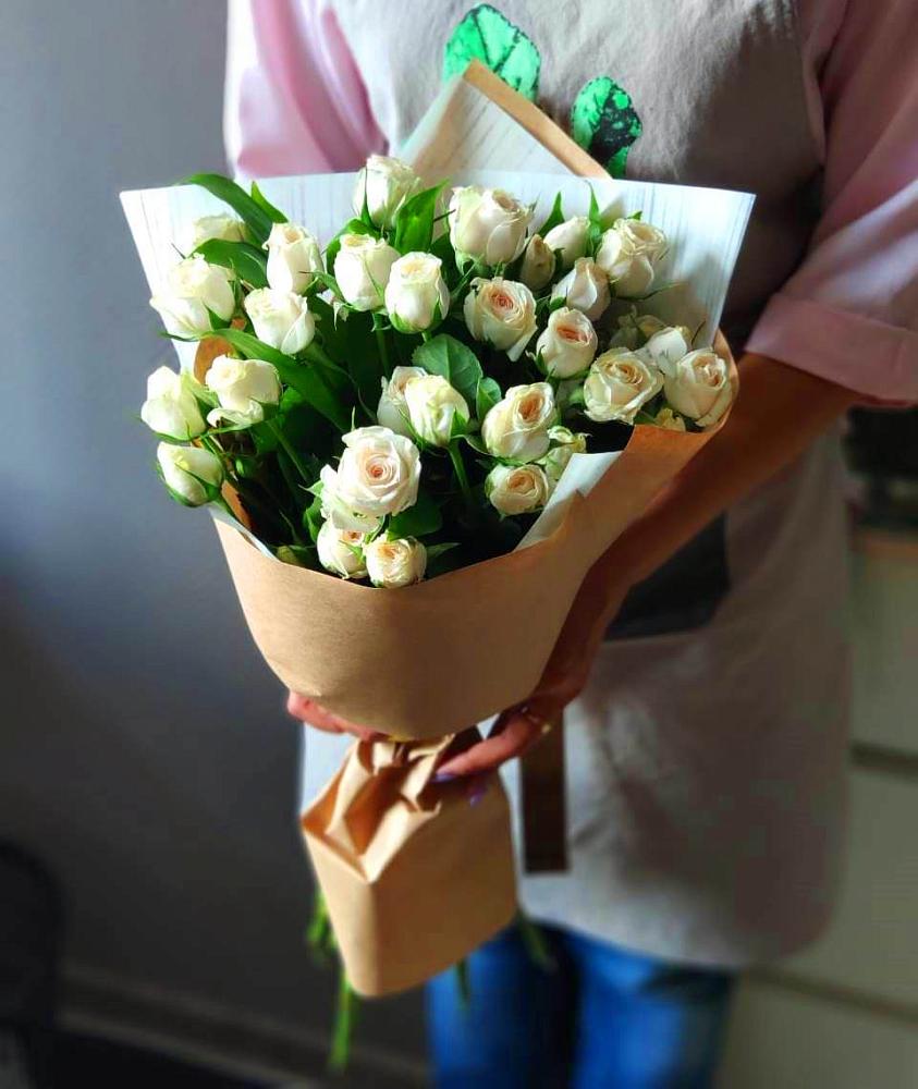 Букет цветов из: Розы в Мценске