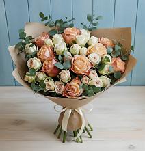 Букет цветов из:  Альстромерии и Розы в Мценске